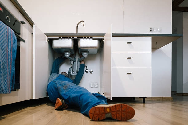 Professional Leak Detection technician working in Horse Shoe, NC